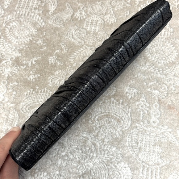 La Regale Black Metallic Shimmer Gathered Satin Clutch Formal Evening Bag - Picture 8 of 15